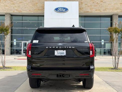 New 2026 Ford Expedition Active RWD image 42