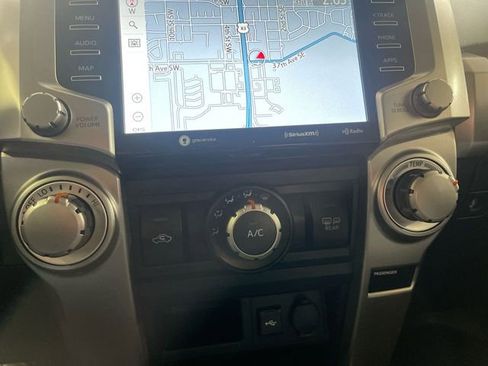 Used 2023 Toyota 4Runner SR5 AWD/4WD image 19