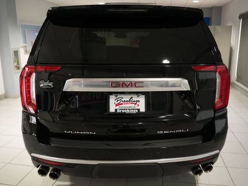 Used 2023 GMC Yukon Denali w/ Max Trailering Package image 9