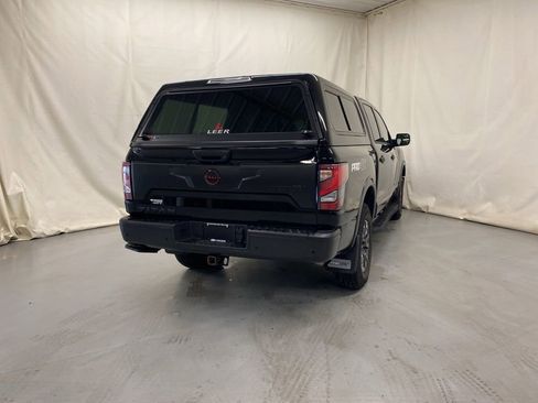 Used 2024 Nissan Titan PRO-4X w/ Pro-4x Convenience Package image 6