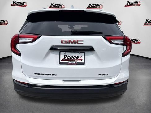 Used 2024 GMC Terrain SLE w/ Driver Convenience Package AWD/4WD image 6