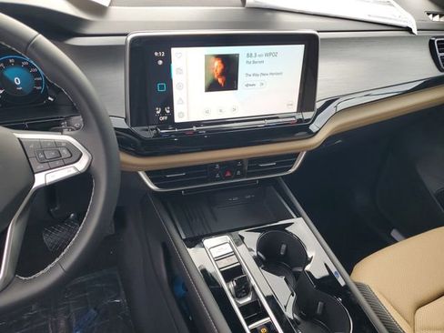 New 2026 Volkswagen Atlas Cross Sport SE image 24