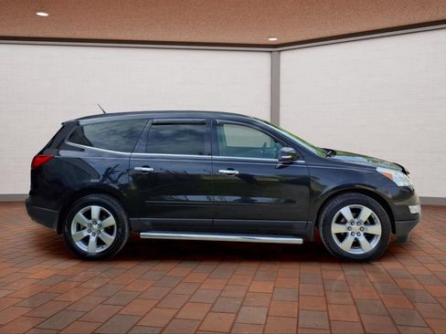 Used 2009 Chevrolet Traverse LTZ AWD/4WD image 4