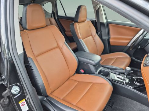 Used 2017 Toyota RAV4 Limited w/ Advanced Technology Package AWD/4WD image 19
