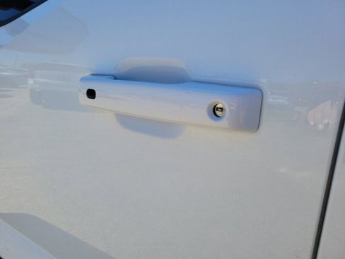 Used 2024 Ford F250 Lariat w/ Lariat Ultimate Package image 9