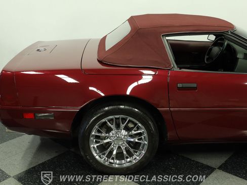 Used 1993 Chevrolet Corvette Convertible RWD image 28