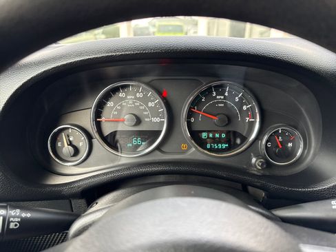 Used 2017 Jeep Wrangler Unlimited Sport w/ Max Tow Package image 15