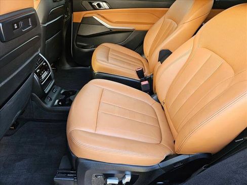 Used 2020 BMW X7 xDrive40i w/ Premium Package image 18