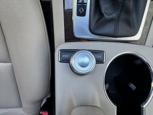 Used 2012 Mercedes-Benz GLK 350 4MATIC image 27