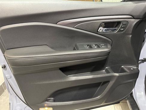 Used 2023 Honda Ridgeline RTL-E image 8