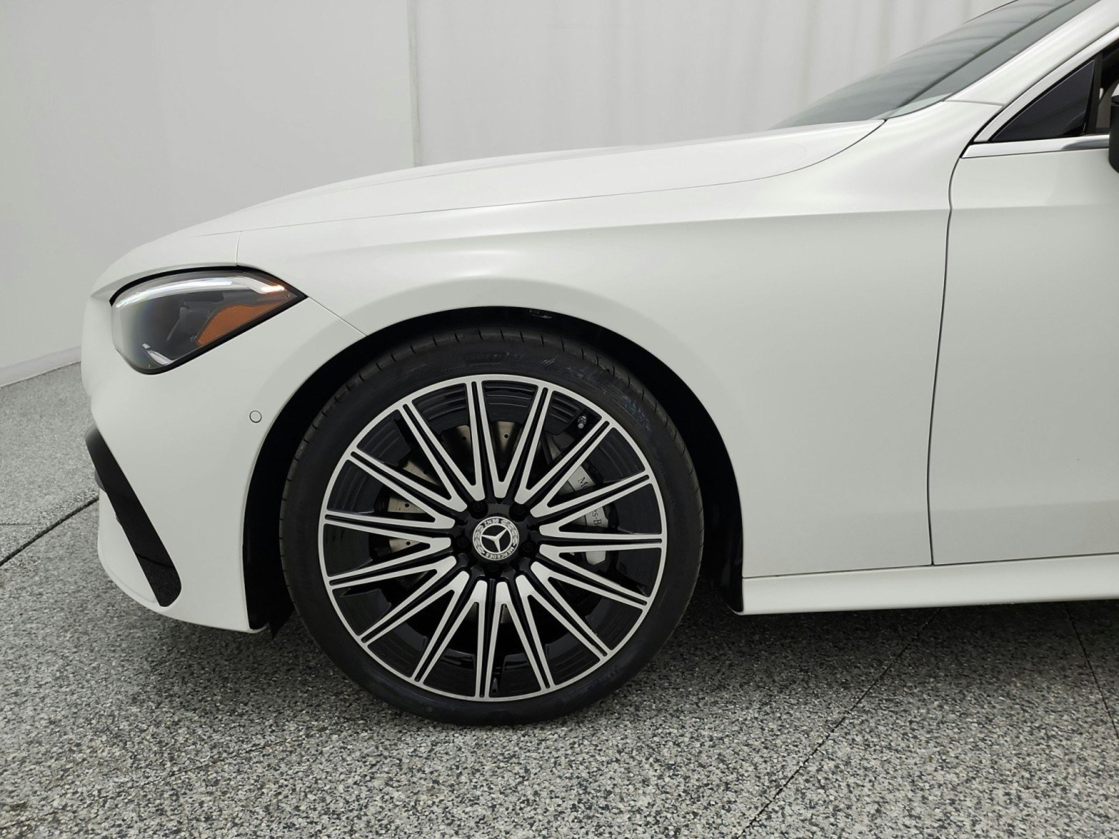 New 2027 Mercedes-Benz CLE 450 4MATIC Coupe image 13