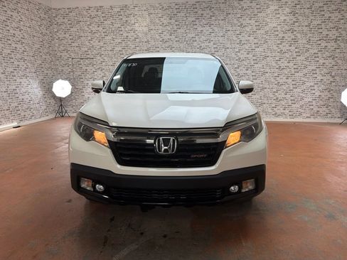 Used 2019 Honda Ridgeline Sport image 2