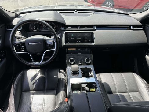Used 2023 Land Rover Range Rover Velar R-Dynamic S image 18