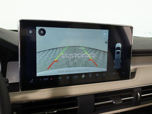 New 2026 Lincoln Corsair Premiere image 6