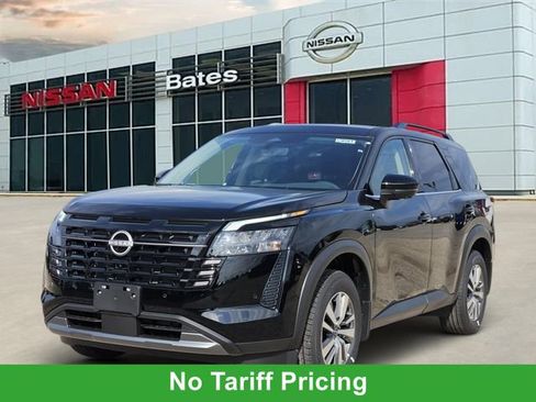 New 2026 Nissan Pathfinder SL FWD image 2