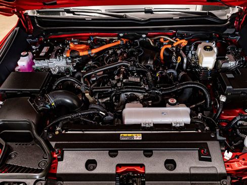 Used 2025 Toyota Tacoma TRD Off-Road image 32