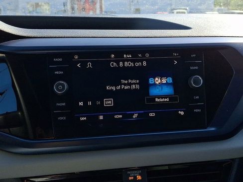 Certified 2022 Volkswagen Taos SE FWD image 17