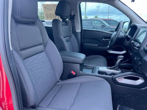 Used 2024 Nissan Frontier SV w/ Technology Package RWD image 28