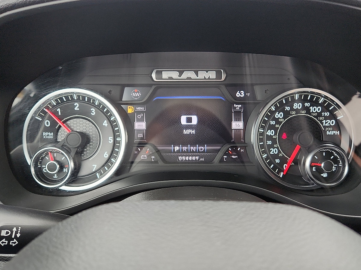 Used 2024 RAM 1500 Laramie RWD image 28