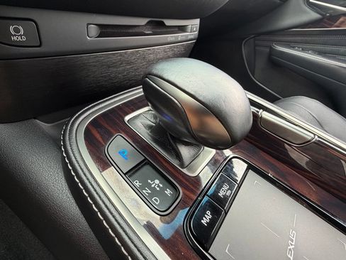Used 2018 Lexus LS 500 AWD w/ Interior Upgrade Package image 29
