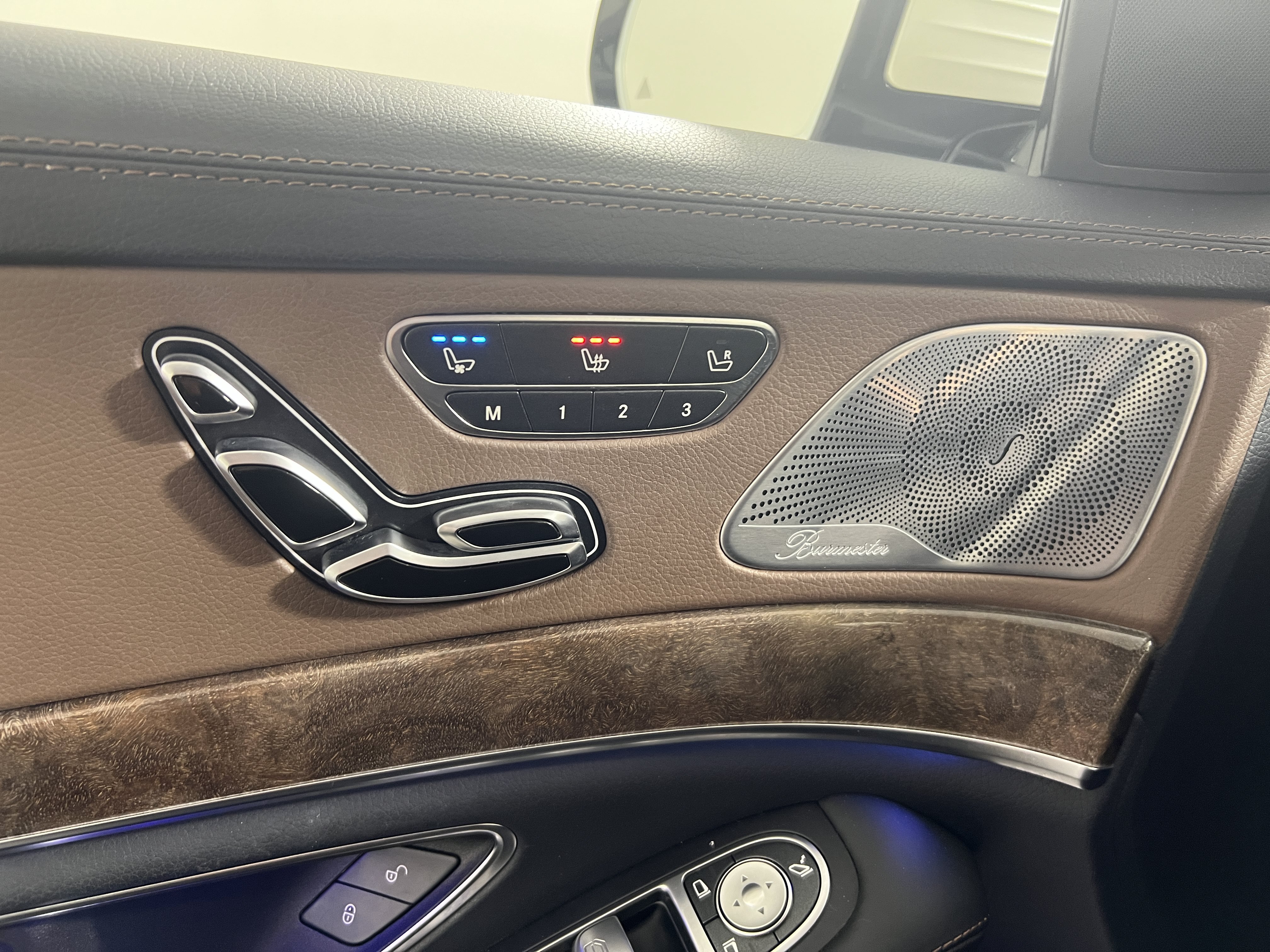 Used 2019 Mercedes-Benz S 560 4MATIC Sedan image 21