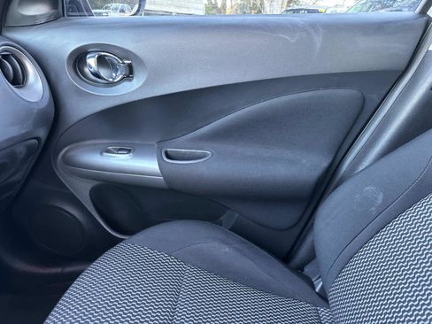 Used 2016 Nissan Juke S image 23