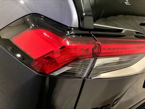 Used 2025 Toyota RAV4 XSE w/ Premium Package AWD/4WD image 42