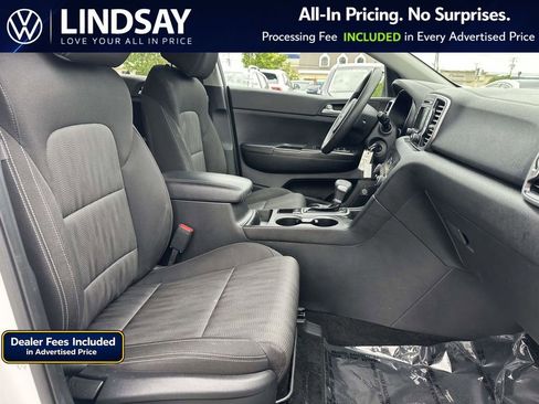 Used 2019 Kia Sportage LX FWD image 12