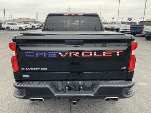 Used 2021 Chevrolet Silverado 1500 LT Trail Boss w/ Convenience Package II image 7