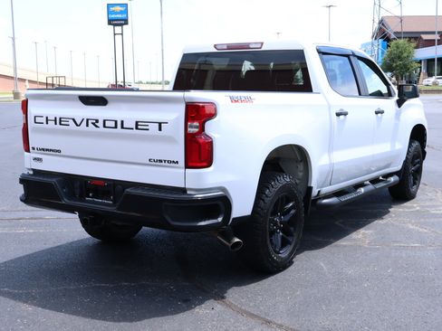 Used 2021 Chevrolet Silverado 1500 Custom Trail Boss w/ LPO, Dark Essentials Package AWD/4WD image 27
