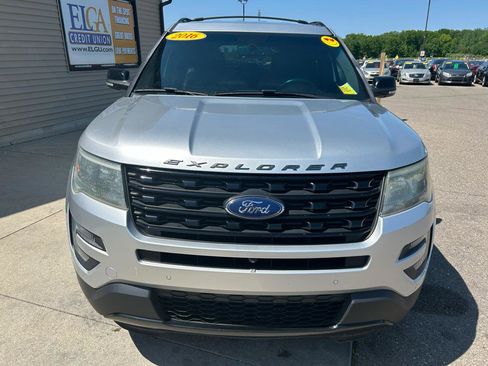 Used 2016 Ford Explorer Sport w/ Equipment Group 401A AWD/4WD image 2