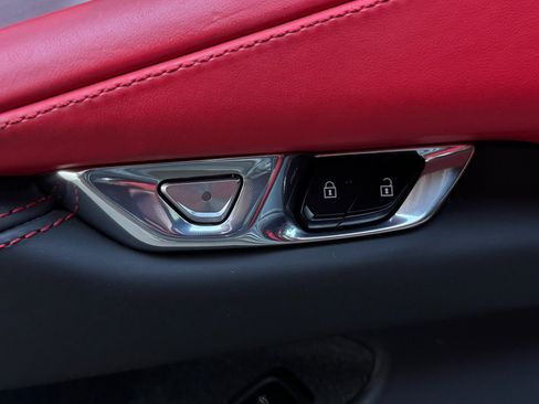 Used 2023 Chevrolet Corvette Stingray Premium Cpe w/ Z51 Performance Package image 76