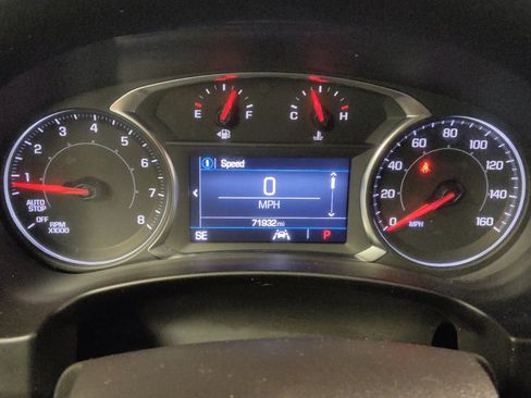 Used 2024 GMC Terrain SLE FWD image 23