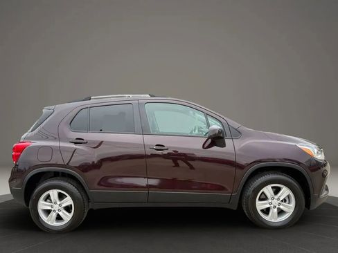 Used 2022 Chevrolet Trax LT w/ Driver Confidence Package AWD/4WD image 7