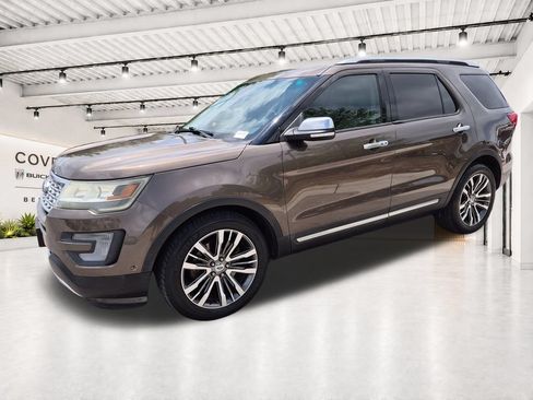 Used 2016 Ford Explorer Platinum AWD/4WD image 4