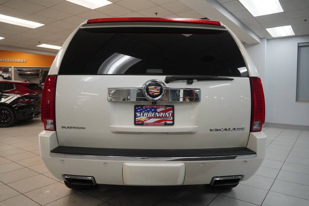 Certified 2014 Cadillac Escalade Platinum AWD/4WD image 20