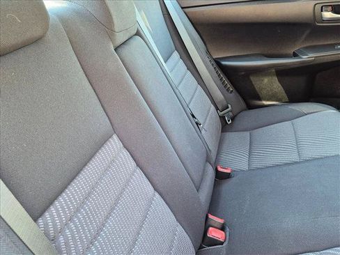 Used 2016 Toyota Camry LE FWD image 16
