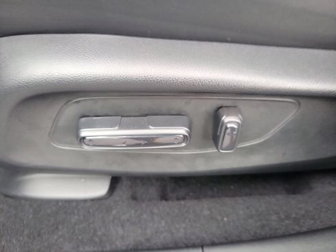 Certified 2025 Acura ADX FWD image 17