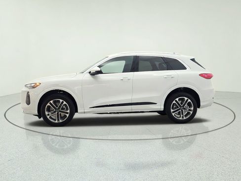 Used 2025 Audi Q5 Premium w/ Convenience Package AWD/4WD image 8