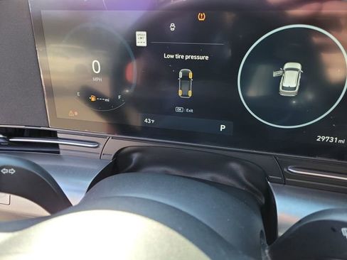 Used 2024 Hyundai Kona SEL w/ Convenience Package image 20