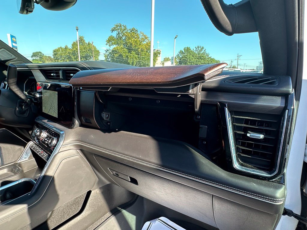 Used 2024 GMC Sierra 2500 Denali Ultimate AWD/4WD image 27