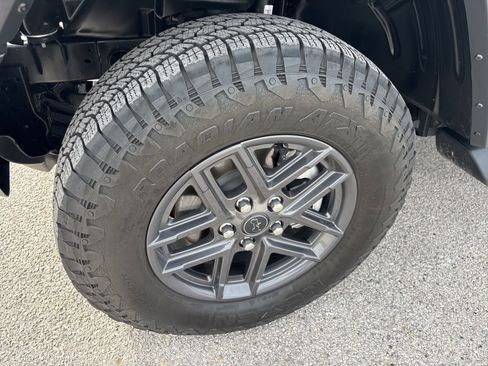 Used 2024 Jeep Wrangler Sport S image 22