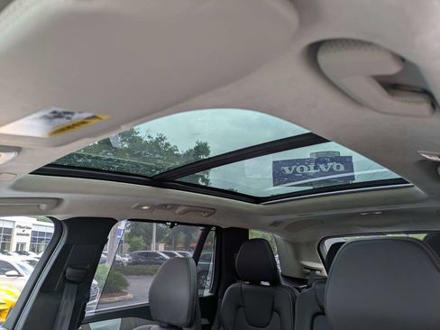 Used 2024 Volvo XC90 T8 Ultimate w/ Lounge Package AWD/4WD image 28
