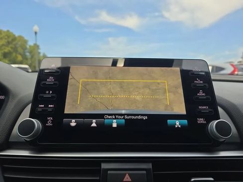 Used 2021 Honda Accord Sport image 34