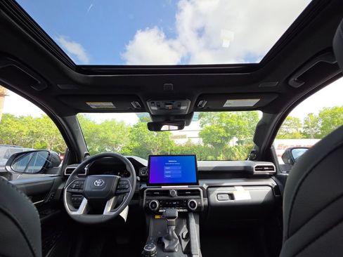 New 2026 Toyota 4Runner Limited AWD/4WD image 4