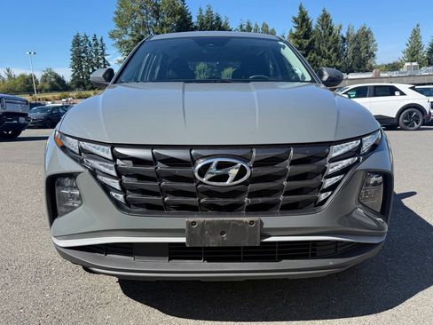 Used 2024 Hyundai Tucson SE AWD/4WD image 2