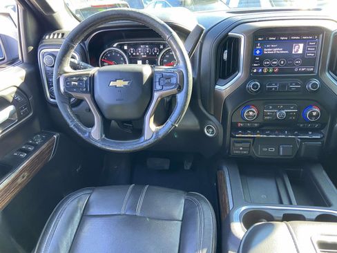 Used 2020 Chevrolet Silverado 1500 High Country w/ Technology Package image 2