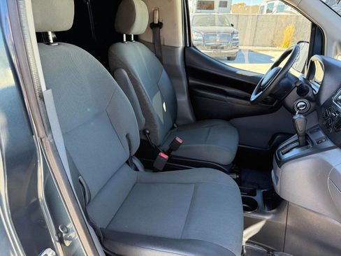 Used 2017 Chevrolet City Express LT w/ Technology Package image 17