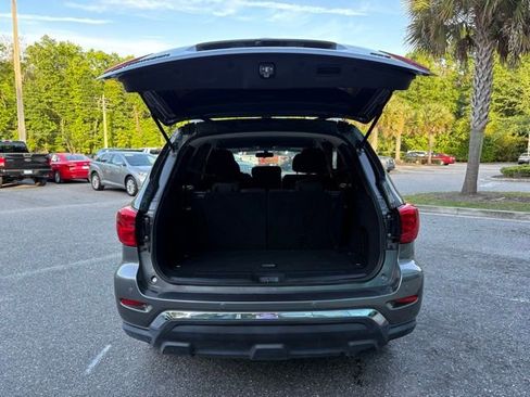 Used 2020 Nissan Pathfinder S image 34