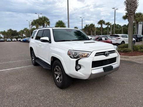 Used 2023 Toyota 4Runner TRD Off-Road Premium w/ Off Road Premium Plus Package AWD/4WD image 9